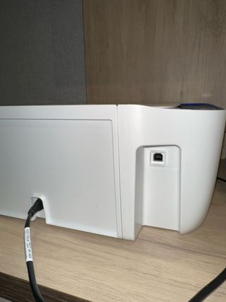 Impresora HP Deskjet Blanca y Azul