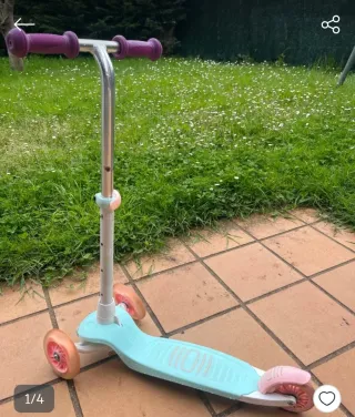 Patinete 3 ruedas infantil.