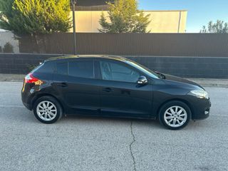 Renault Megane 2009 gasolina pegatina C