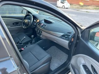 Renault Megane 2009 gasolina pegatina C