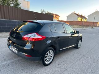 Renault Megane 2009 gasolina pegatina C