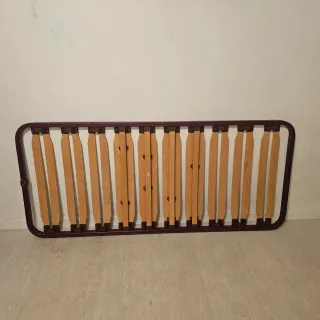 Somier de madera y metal