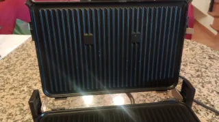 Gris para poner cosas a la plancha y también sandw