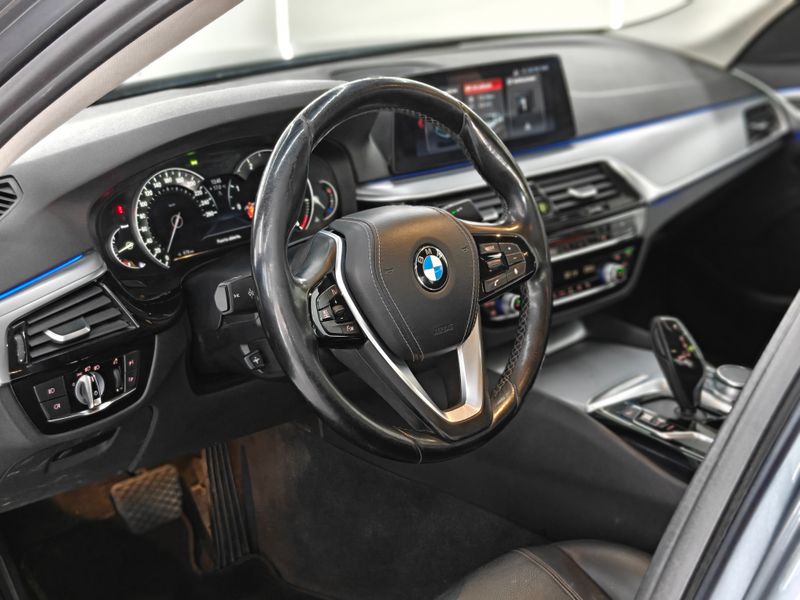 BMW Serie 5 2017, foto 12