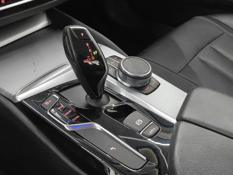 BMW Serie 5 2017, foto 16