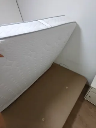 Canapé abatible + colchón 160x190cm + mesitas