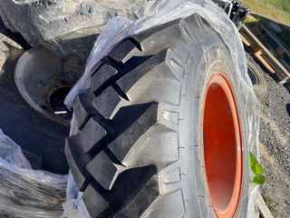 Ruedas para minis,excavadoras,toro y Manitou