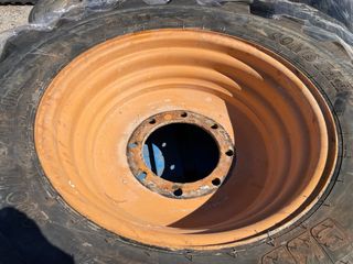 Ruedas para minis,excavadoras,toro y Manitou