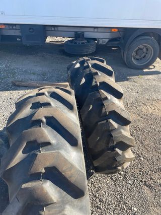 Ruedas para minis,excavadoras,toro y Manitou