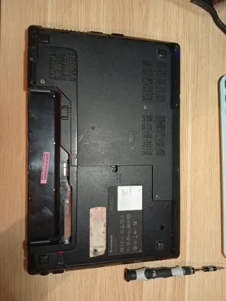 Portátil Lenovo G470 para piezas