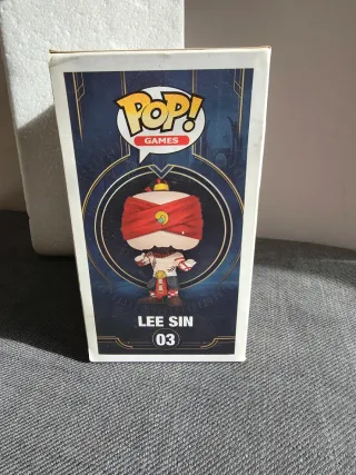 Funko LEE O3
