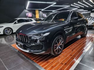 Maserati Levante + FULL EXTRAS