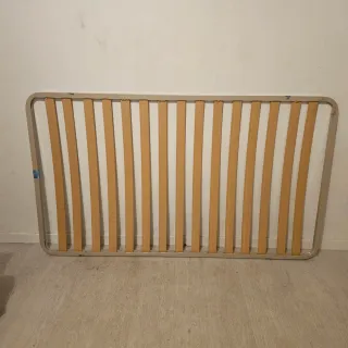 Somier de madera y metal