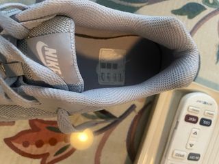 Sneakers Nike grigie per bambini