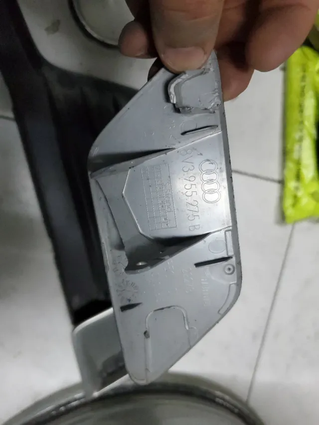 Molduras Defensa Audi A3 8V delantera