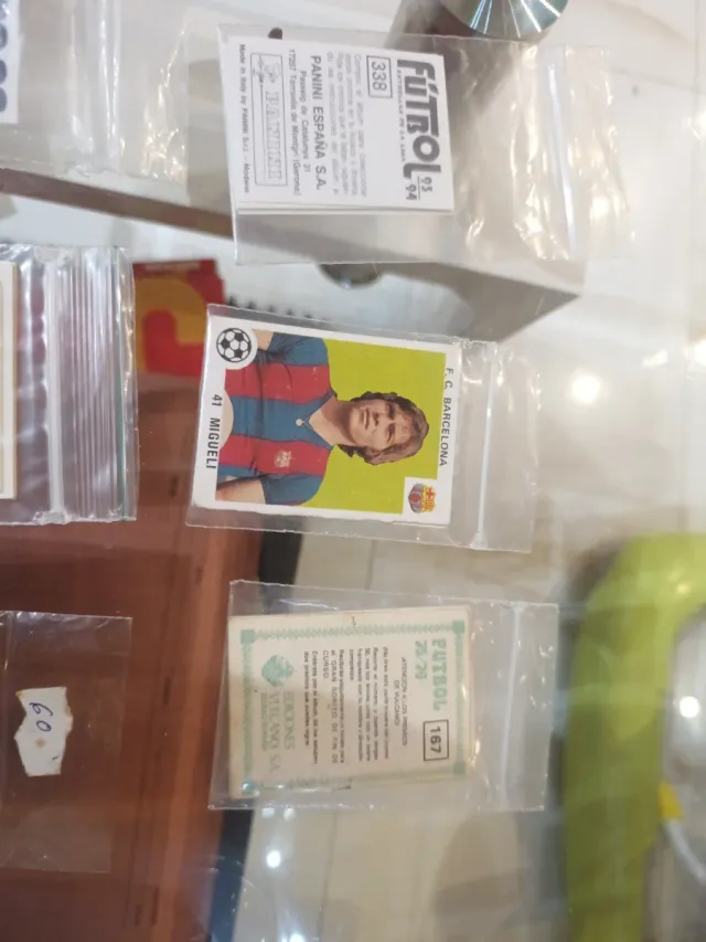 Cromos de fútbol nuevos!! + De 400