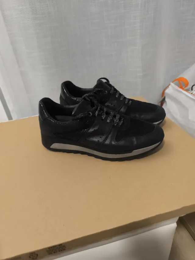 Zapatos negros mujer de piel