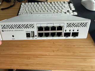 MikroTik CRS310-8G-2S+ Switch Ethernet