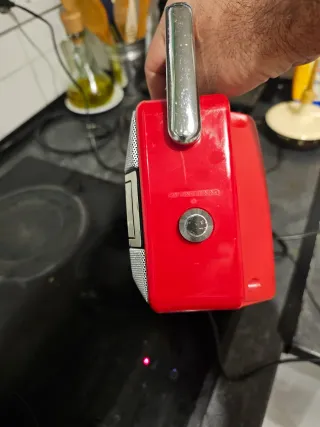 Radiocasete vintage Sony Rojo 4 Bandas