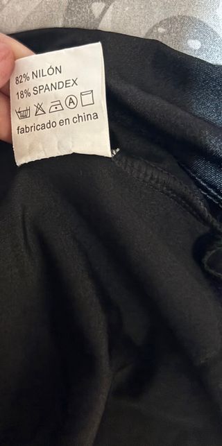 Body negro manga acampanada