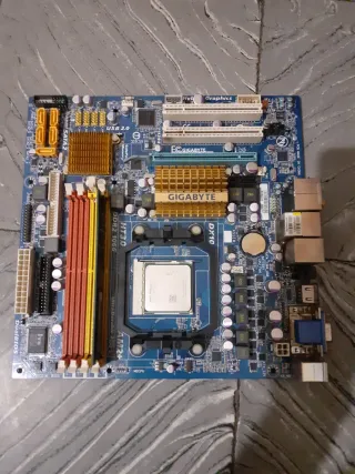 Placa Base Gigabyte AM2+ HT3.0 DDR2