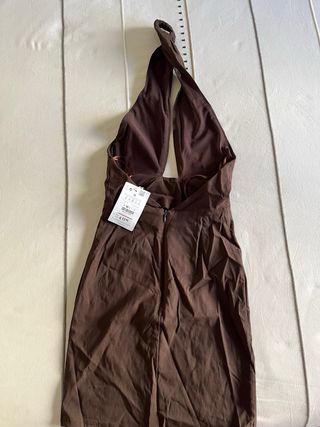 Vestido corto marrón de licra