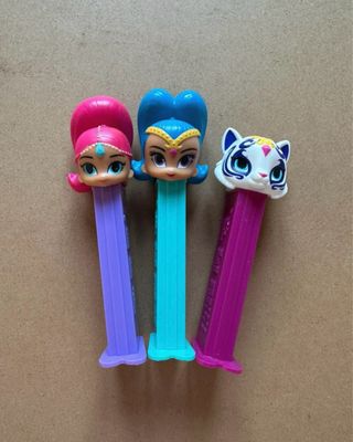 Set PEZ Shimmer & Shine y gato