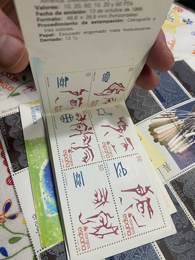 Sellos Conmemorativos España Nuevos. Carnets, hoja