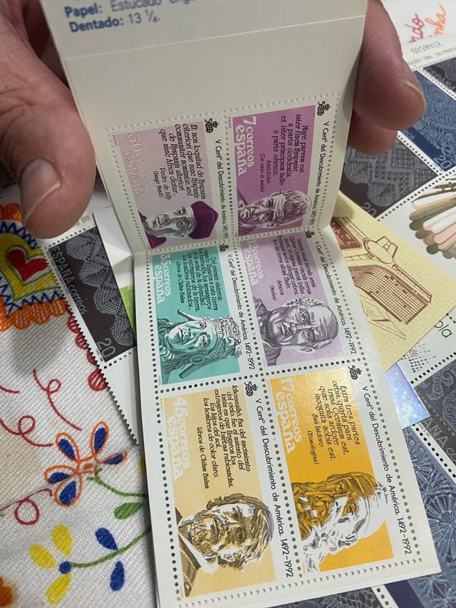 Sellos Conmemorativos España Nuevos. Carnets, hoja