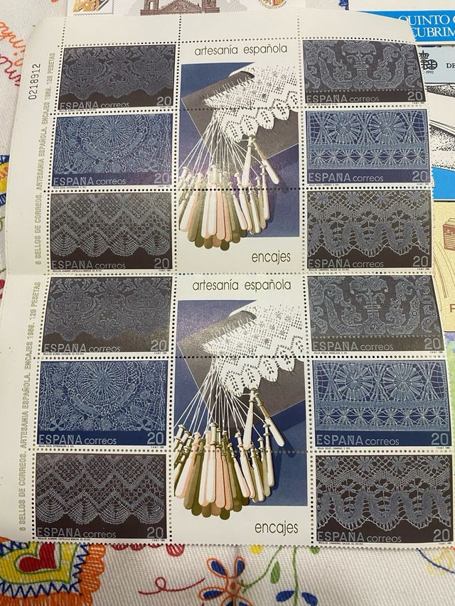 Sellos Conmemorativos España Nuevos. Carnets, hoja