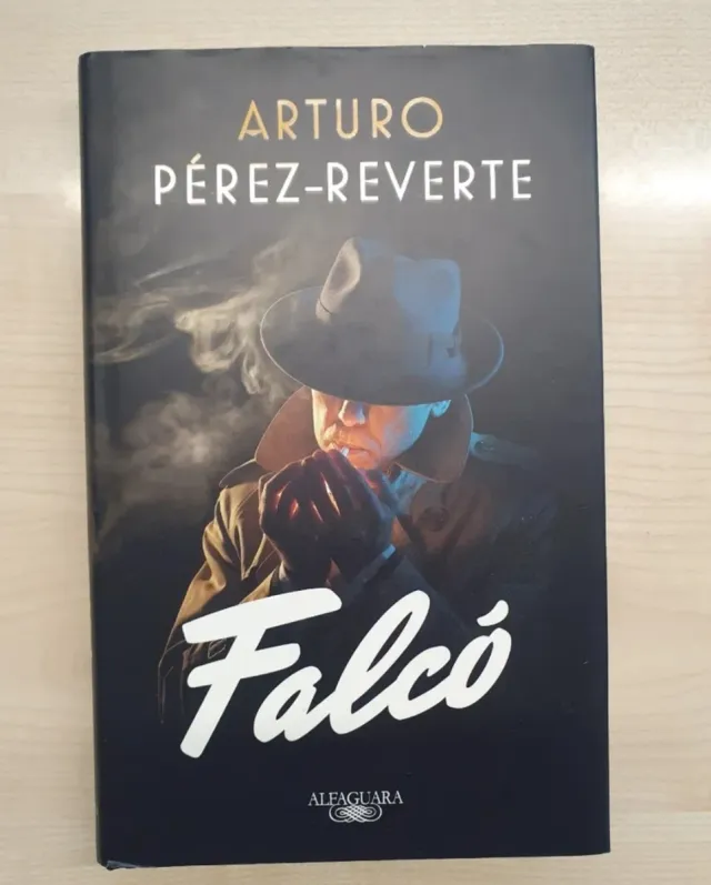 Lote 6 novelas de Arturo Pérez Reverte