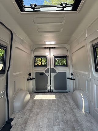 Volkswagen Crafter 2025 Camper Van