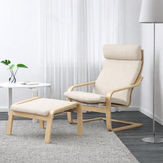 Mecedora Poang Beige con Reposapiés