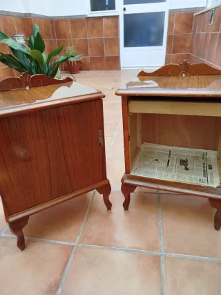 Mesitas de noche de madera (2 unidades)