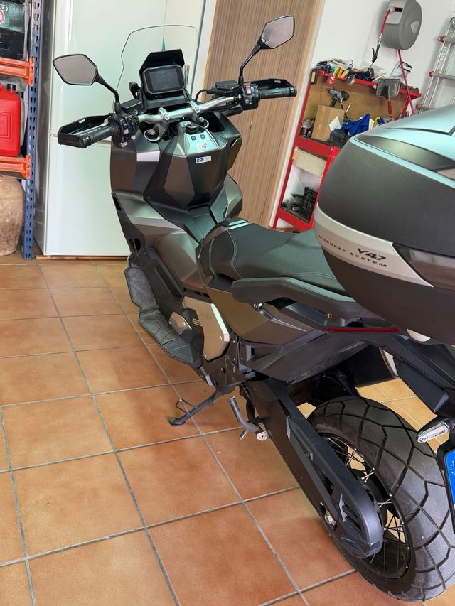 Honda X-ADV gris