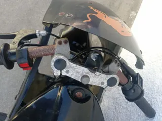 Minimoto Yamaha Negra y Roja