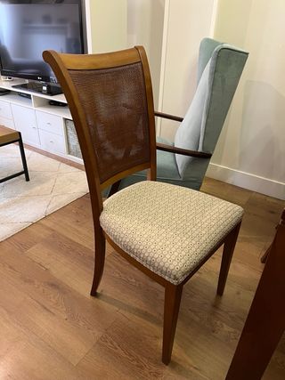 Mesa comedor y 4 sillas madera