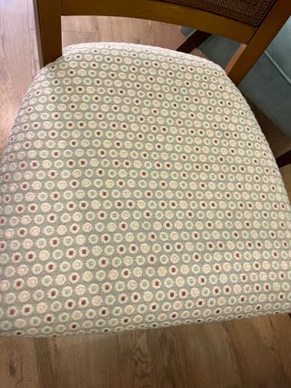 Mesa comedor y 4 sillas madera