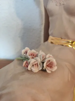 Figura Porcelana Nadal Mujer con Sombrero