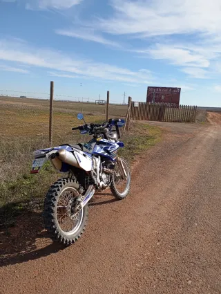 Yamaha WR250F 2008 Enduro Batería Nueva y cilindro