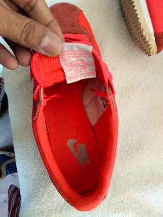 Nike Cortez Talla 42.5 Rojo/Blanco