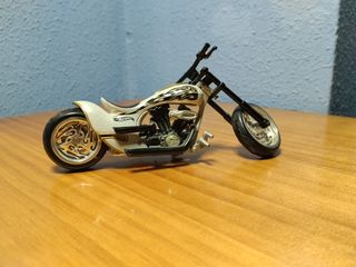 Moto Hot Wheels Yamaha YZF-R1 Escala 1/18