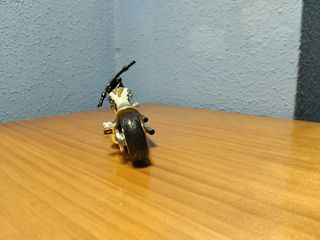 Moto Hot Wheels Yamaha YZF-R1 Escala 1/18