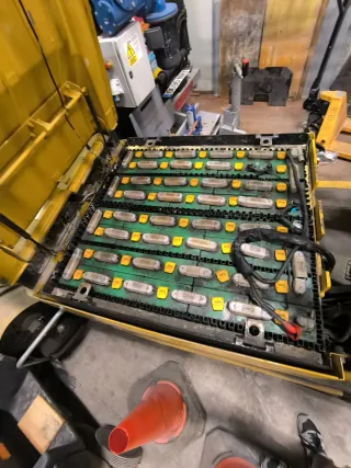 Carretilla elevadora eléctrica  Fiat OM Carrelli