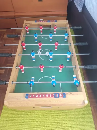 Mesa de billar portátil de madera