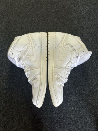 Nike Jordan 1 Mid 43 Triplo Blanco