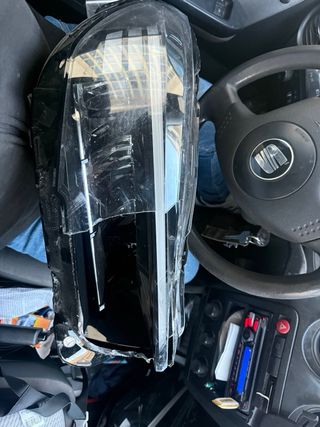 Faros LED Opel Corsa para reparar