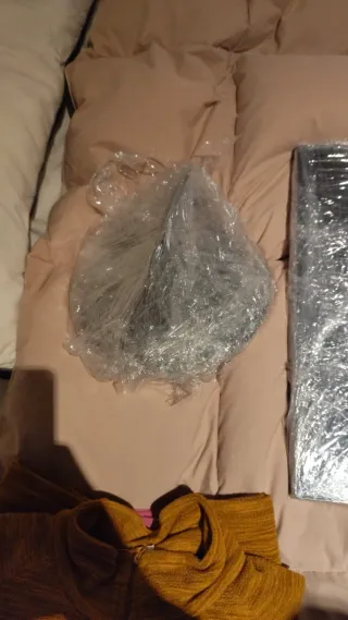 Televisor Samsung color negro 32 pulgadas.