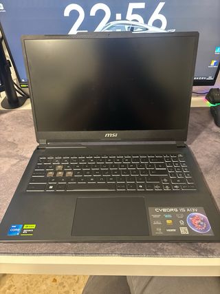 MSI Cyborg 15 AV13VE-840XES
