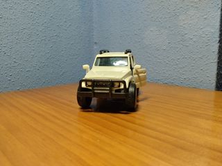 Toyota Land Cruiser FJ40 1/32 Diecast